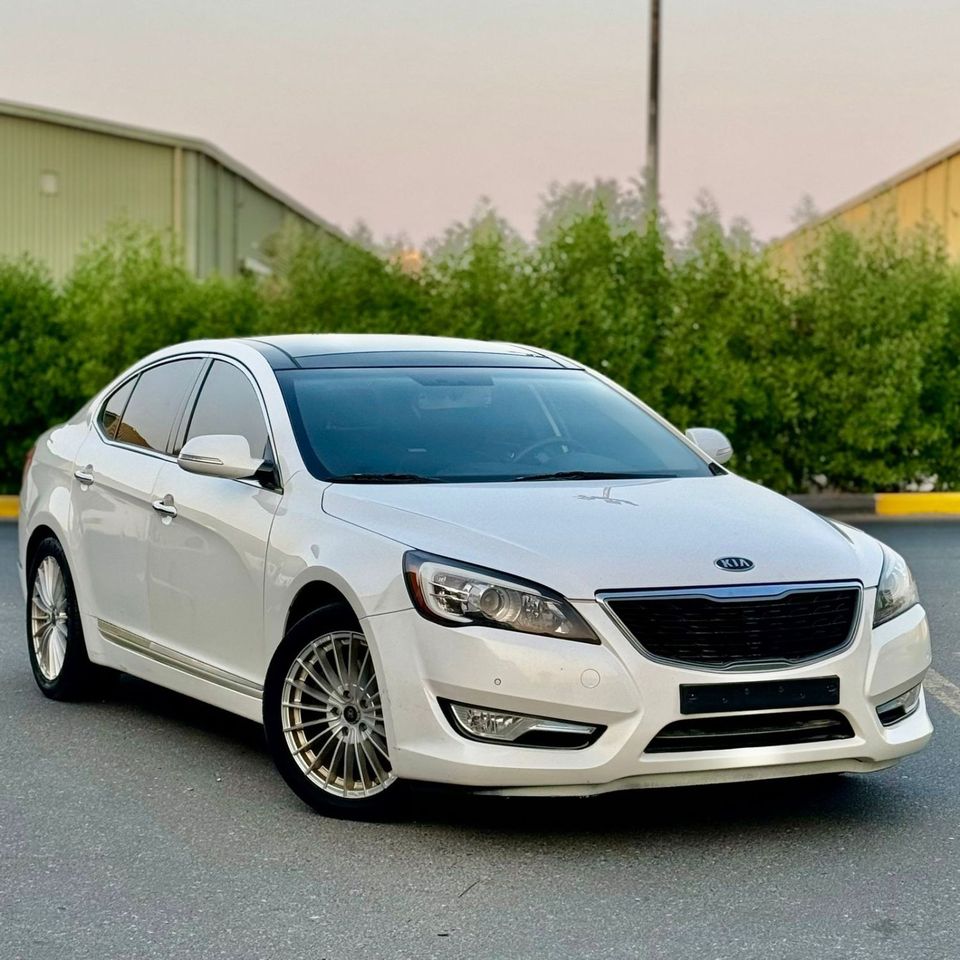 Used Kia K7 2012 for sale in Umm alQuwain 790683