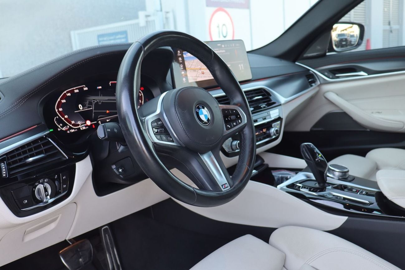 بي أم دبليو 530i M SPORT