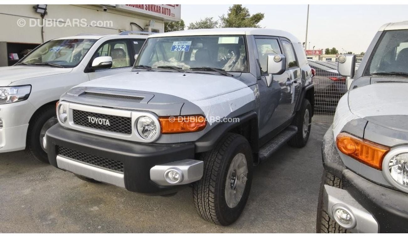 تويوتا إف جي كروزر 2017 V6 Full Options