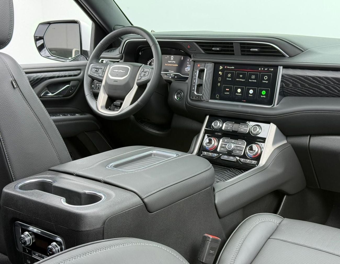 جي أم سي يوكون 2024 GMC Yukon Denali, 04/2030 GMC Warranty + Service Contract, GMC Full Service History, GCC