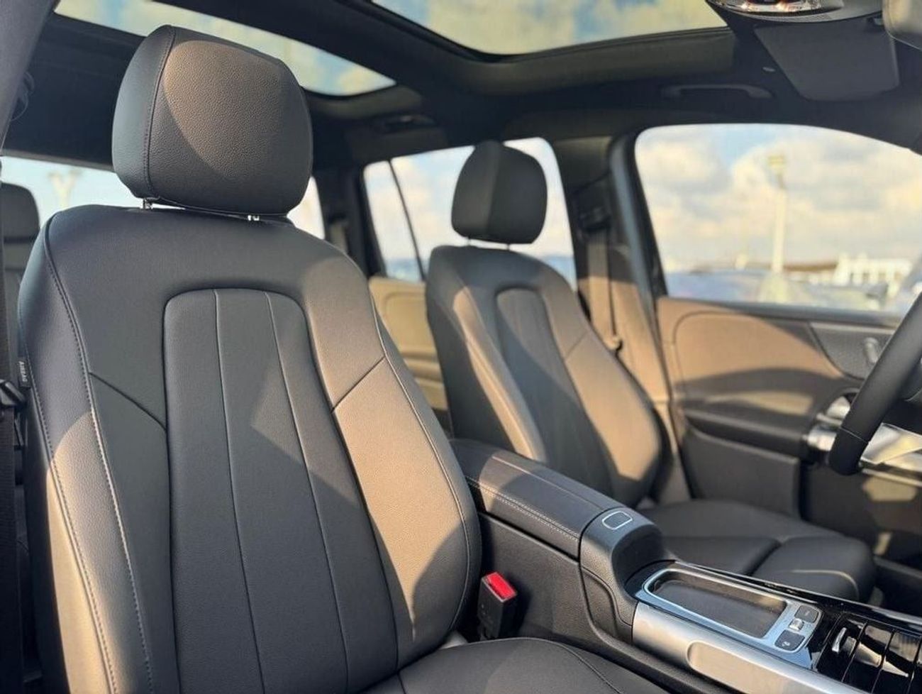 مرسيدس بنز EQB 260 MERCEDES BENZ  EQB 260  2024