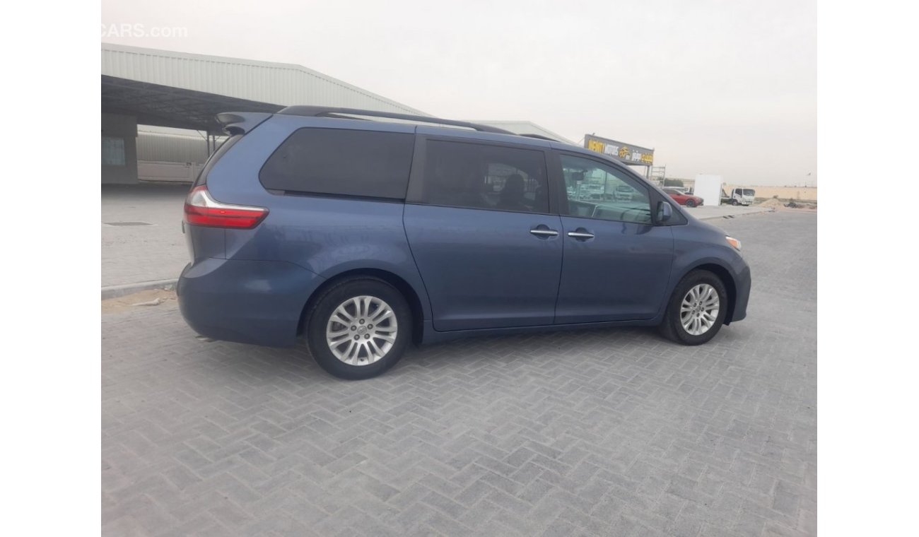 Toyota Sienna Toyota Siena 2015 XLE