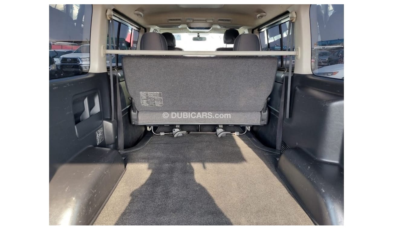 تويوتا هاياس TOYOTA HIACE VAN RIGHT HAND DRIVE(PM30696)