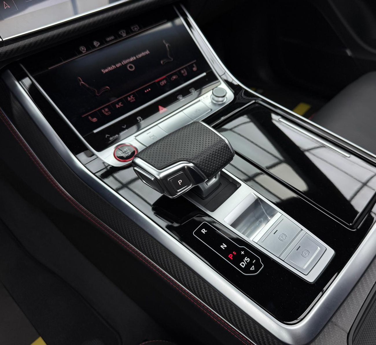 أودي RSQ8 2023 Audi RSQ8 Quattro, 07/2026 Audi Warranty, 07/2028 Audi Service Pack, Audi Full Service History,