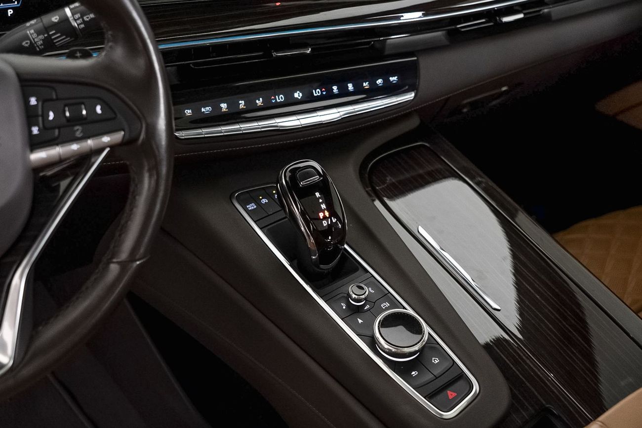 Cadillac Escalade Sport 6.2L 4WD