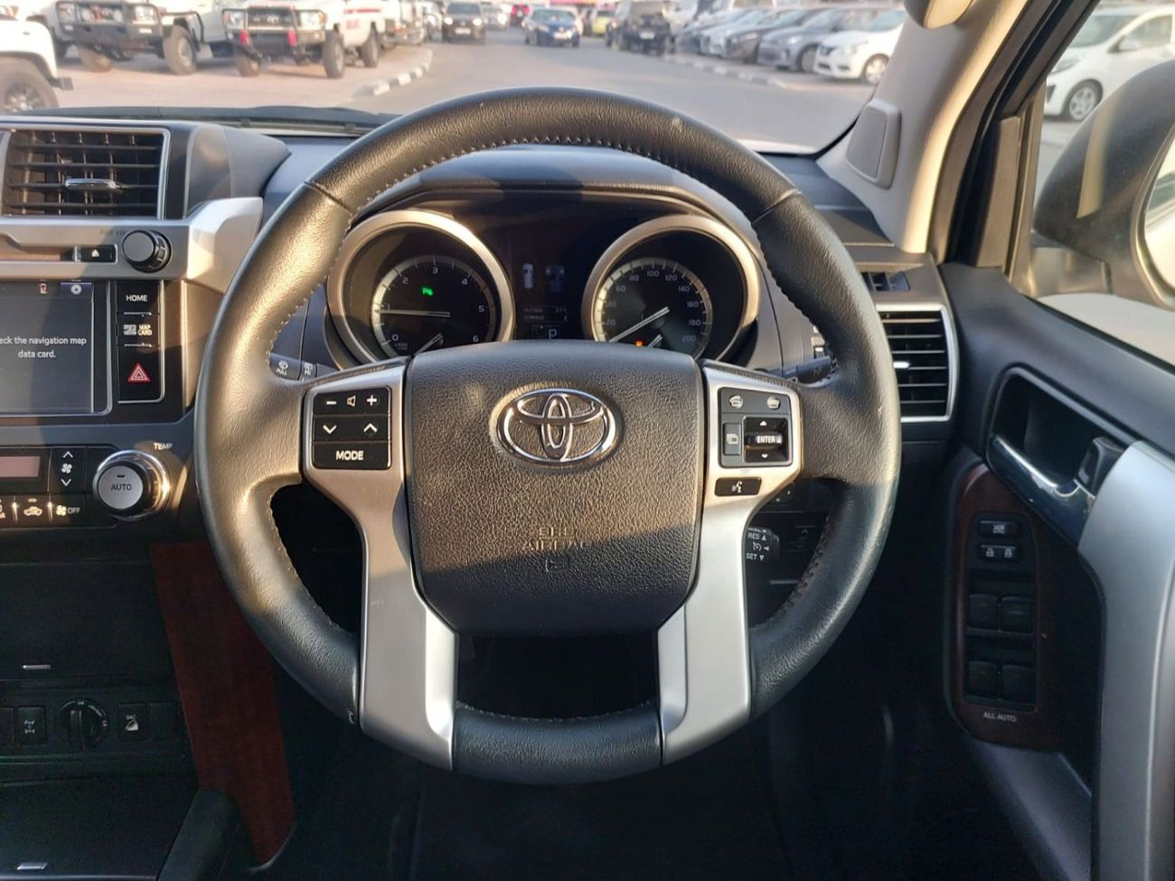 تويوتا لاند كروزر TOYOTA LAND CRUISER PRADO SUV RHD 2016 MODEL 2.8 L DIESEL AUTOMATIC(PM43662)