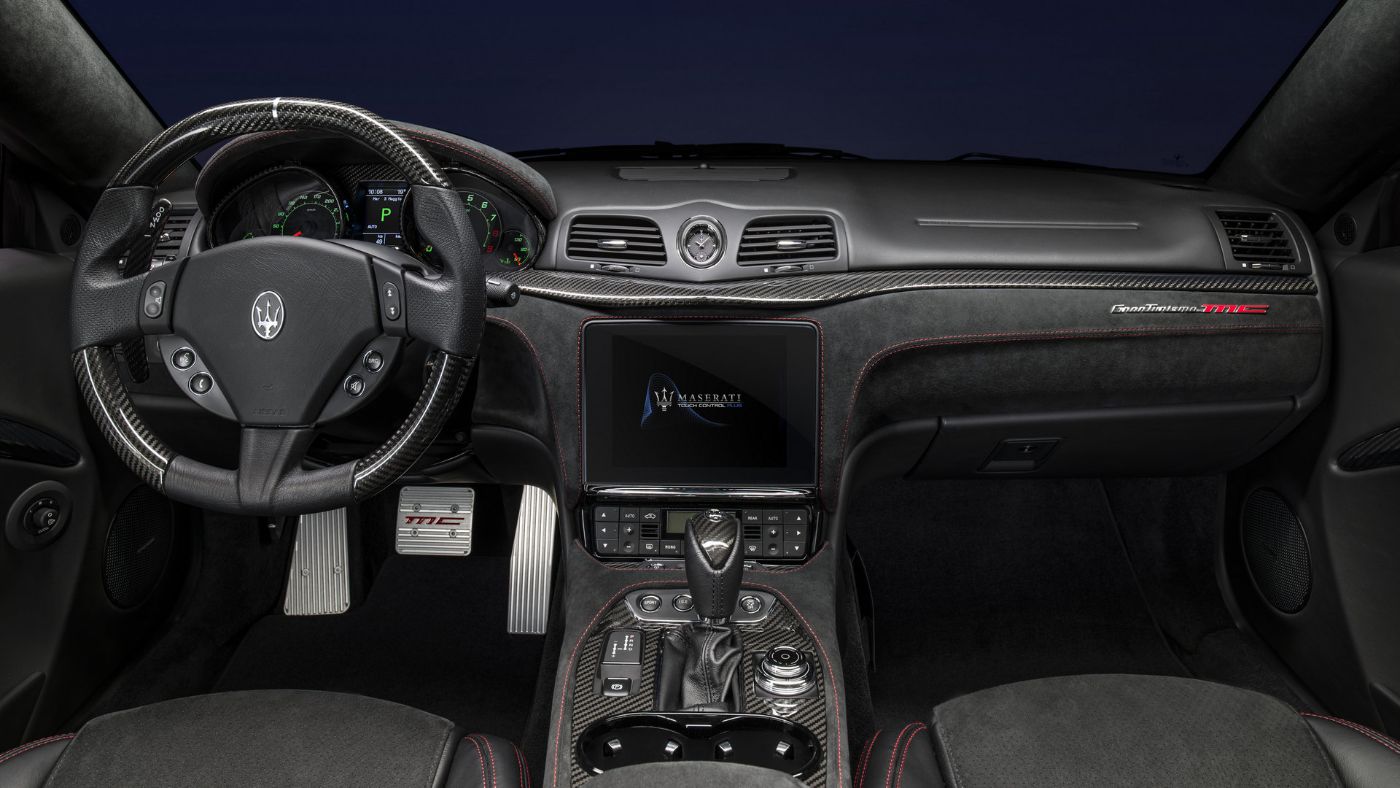Maserati GranCabrio interior - Cockpit