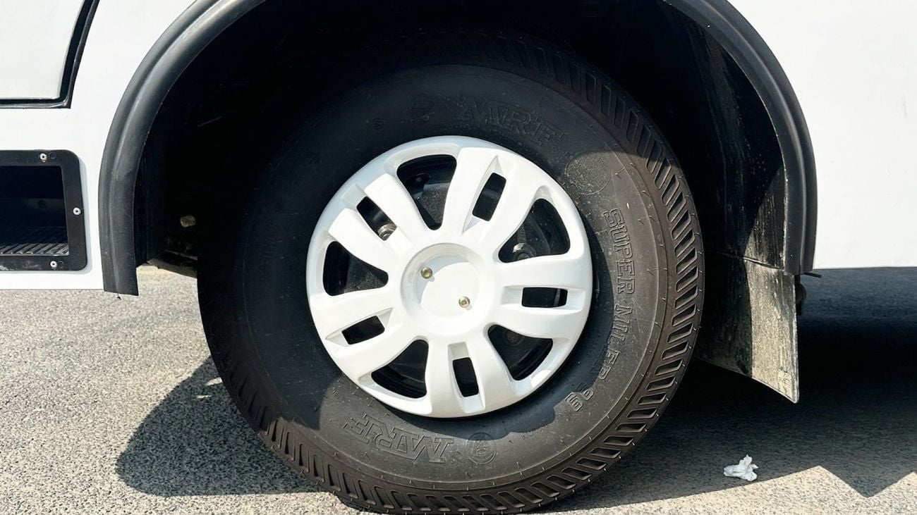 SML Isuzu S7 Bus 3455cc-47-SEATER-AC-Diesel-MT