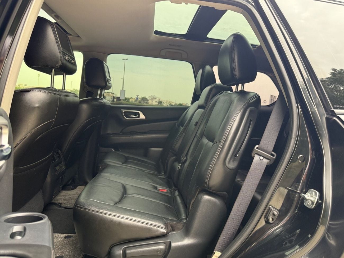 Nissan Pathfinder Platinum 3.5L