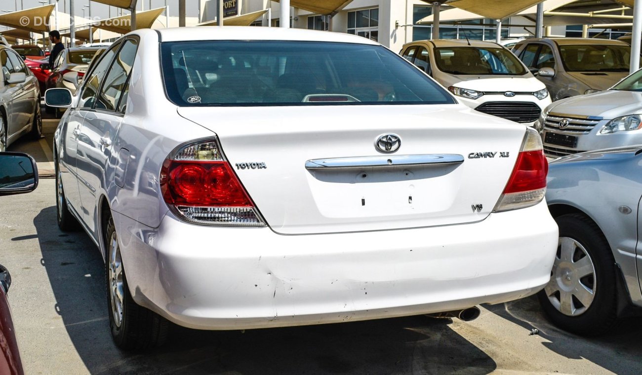 Toyota Camry XLE V6