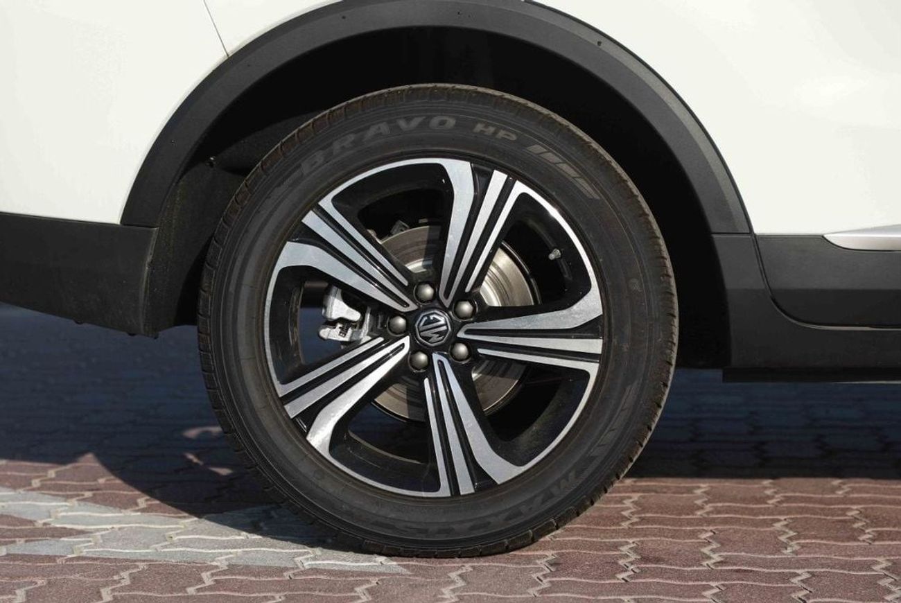 MG ZS 2025 MG ZS LUXURY 1.5 - WHITE inside BEIGE | Export Price