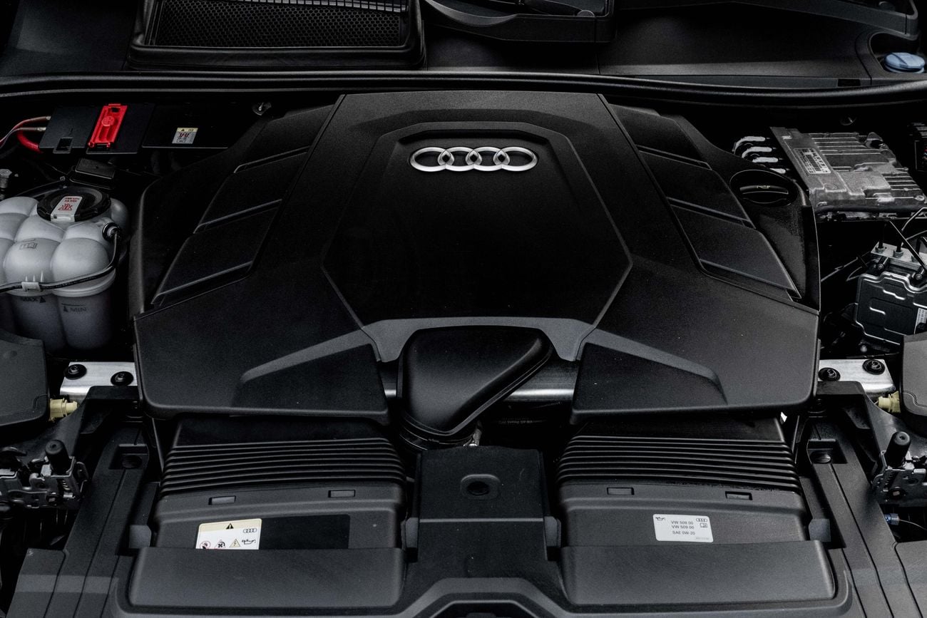 Audi Q8 Luxury Q8 Luxury | 5,582 P.M | 0% Downpayment | Perfect Condition!