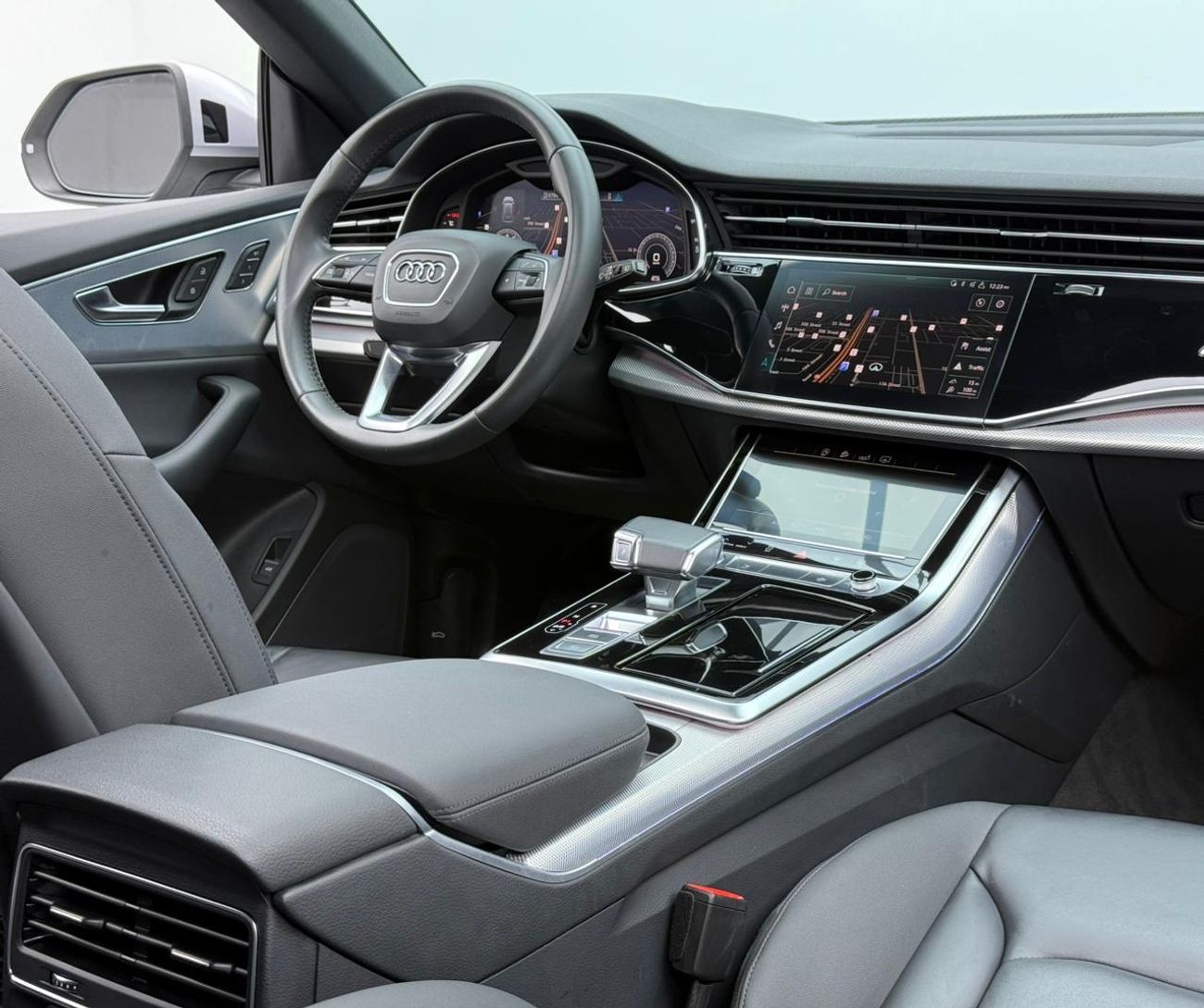 أودي Q8 55 TFSI quattro S-Line 3.0L (340 HP) 2020 Audi Q8 55 TFSI Quattro S-Line, Warranty, Full Audi Servic