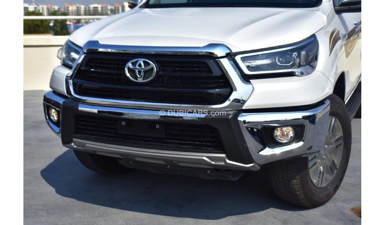 Toyota Hilux Double Cab Pickup Truck GLXS-V 2.7L 4X4 Automatic