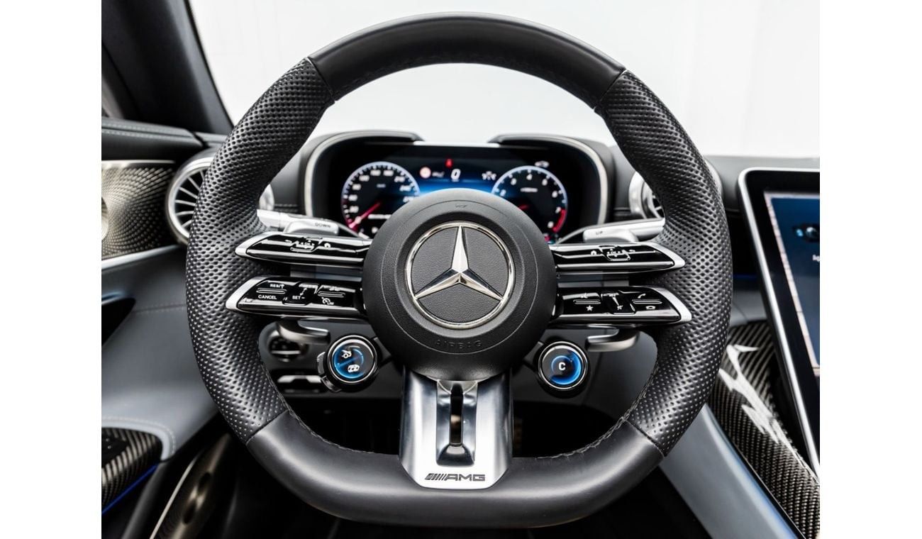 Mercedes-Benz SL 55 AMG Roadster 4Matic+ 2022 Mercedes-Benz SL 55 AMG, 2027 Mercedes Warranty + Service Contract, Low KMs, G