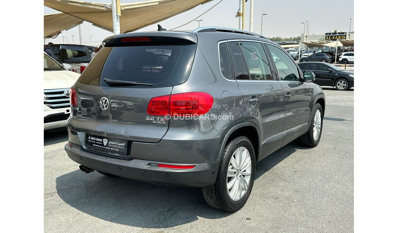 Volkswagen Tiguan SEL ACCIDENTS FREE - GCC - FULL OPTION - CAR IS IN PERFECT CONDITION INSIDE OUT