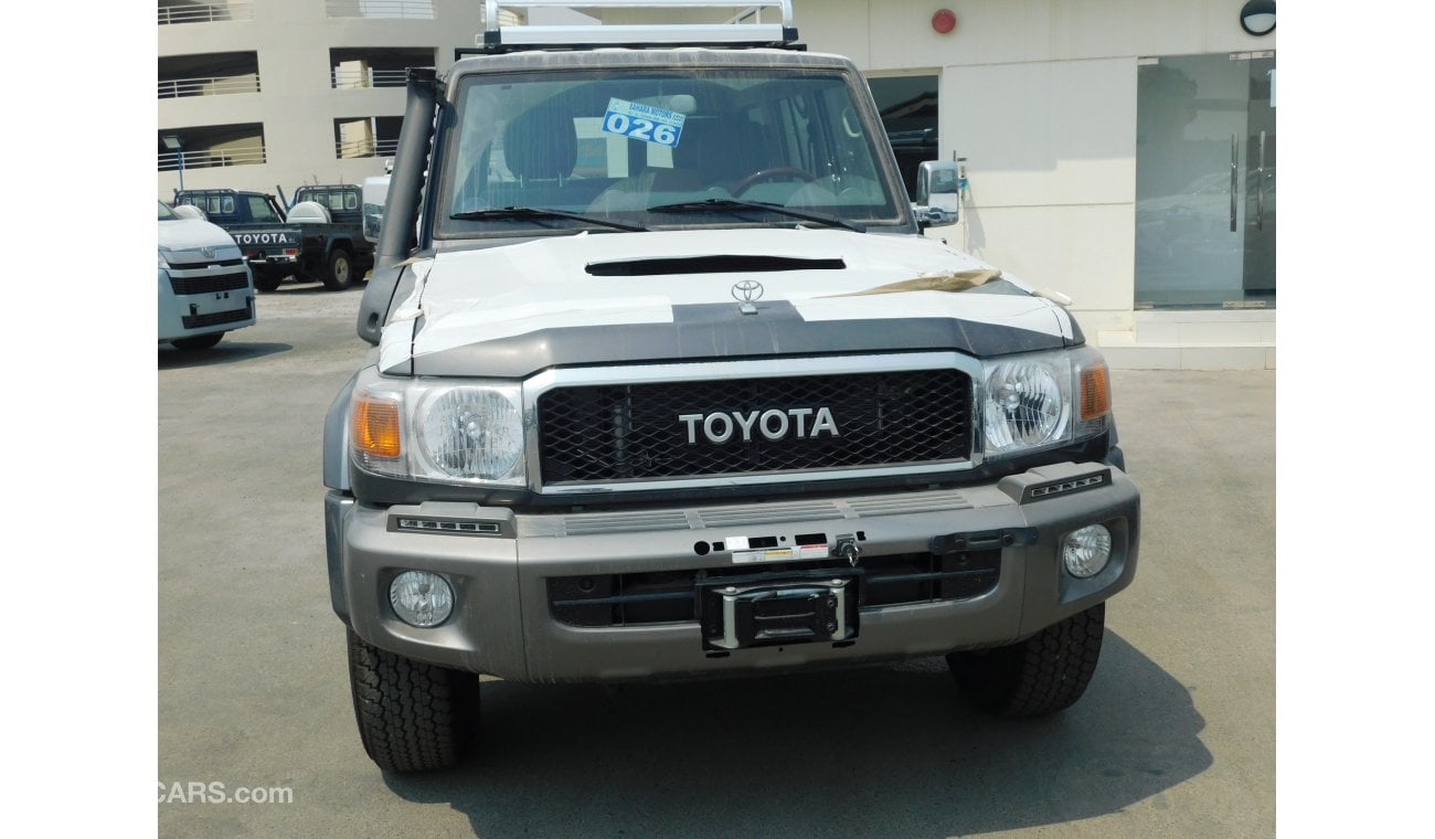 Toyota Land Cruiser Hard Top 76 Hardtop LX Special V8 4.5L Diesel M/T Wagon