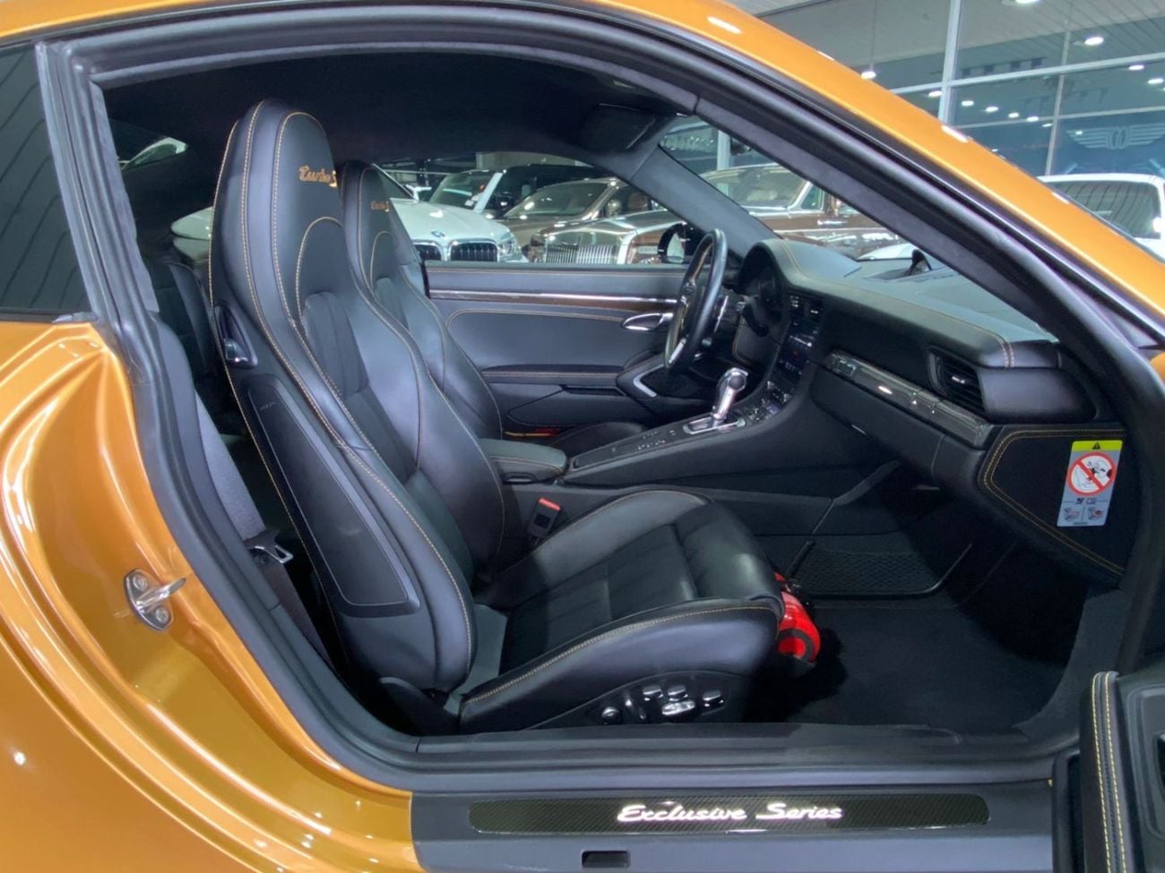 بورش 911 TURBO S EXCLUSIVE SERIES