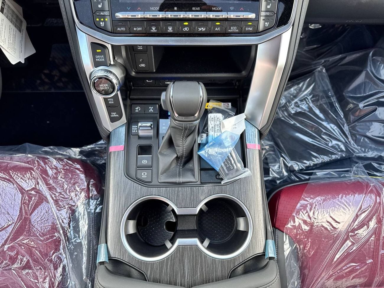 تويوتا لاند كروزر 2026 TOYOTA LAND CRUISER 300 VXR 3.3L DISEL FULL BRAND NEW 0KM