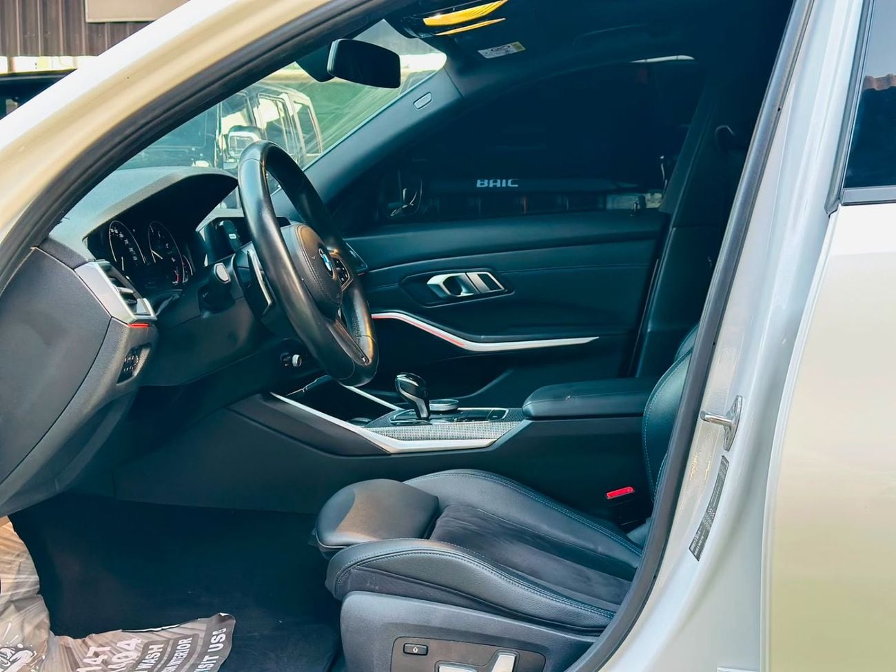 بي أم دبليو 330i M SPORT PREMIUM