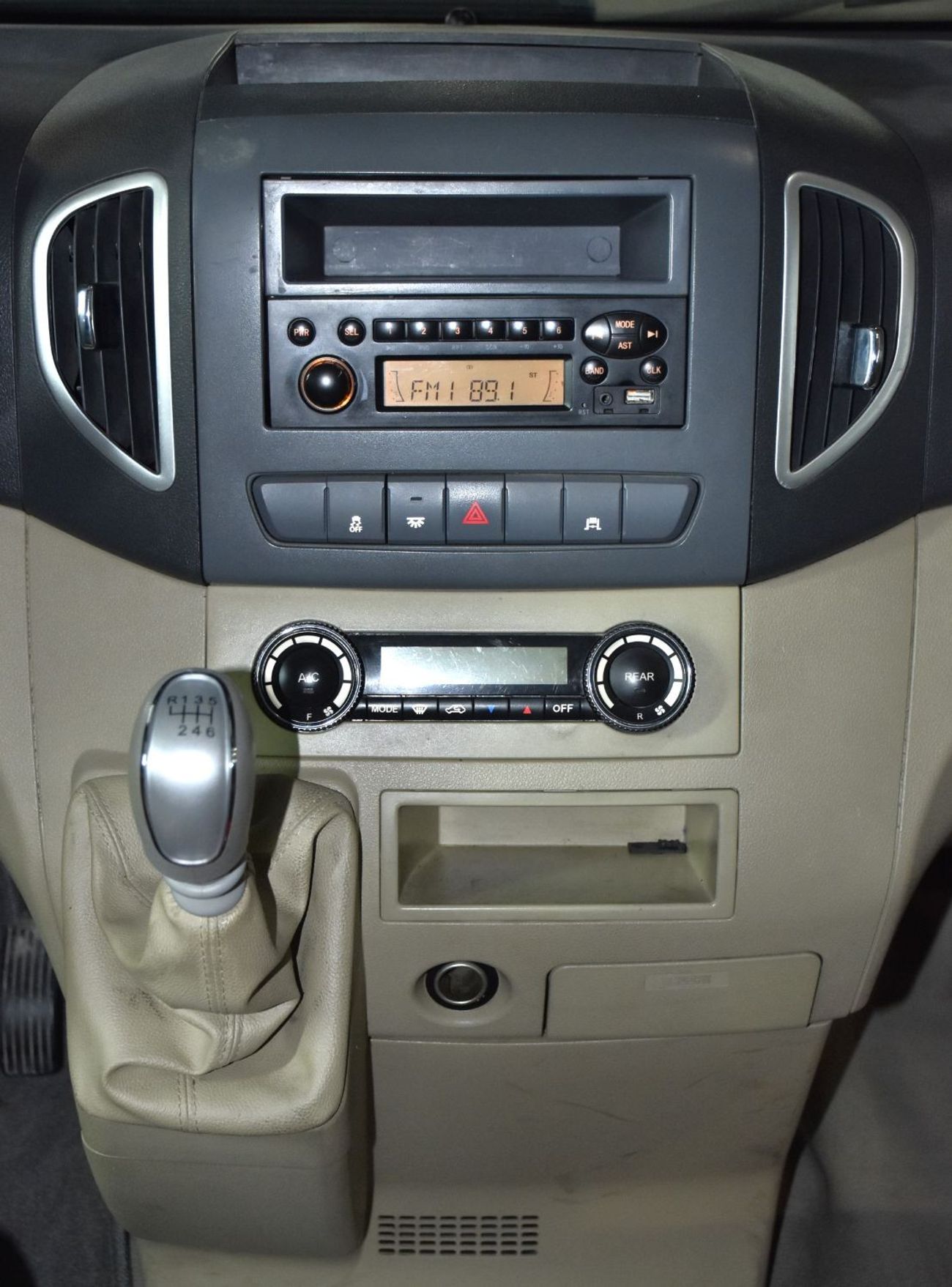 JAC Sunray EXCELLENT DEAL for our JAC Sunray ESC ( 2020 Model ) in White Color GCC Specs