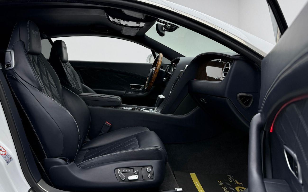 Bentley Continental GT 2015 Bentley Continental GT Speed W12, Service History, Excellent Condition, GCC