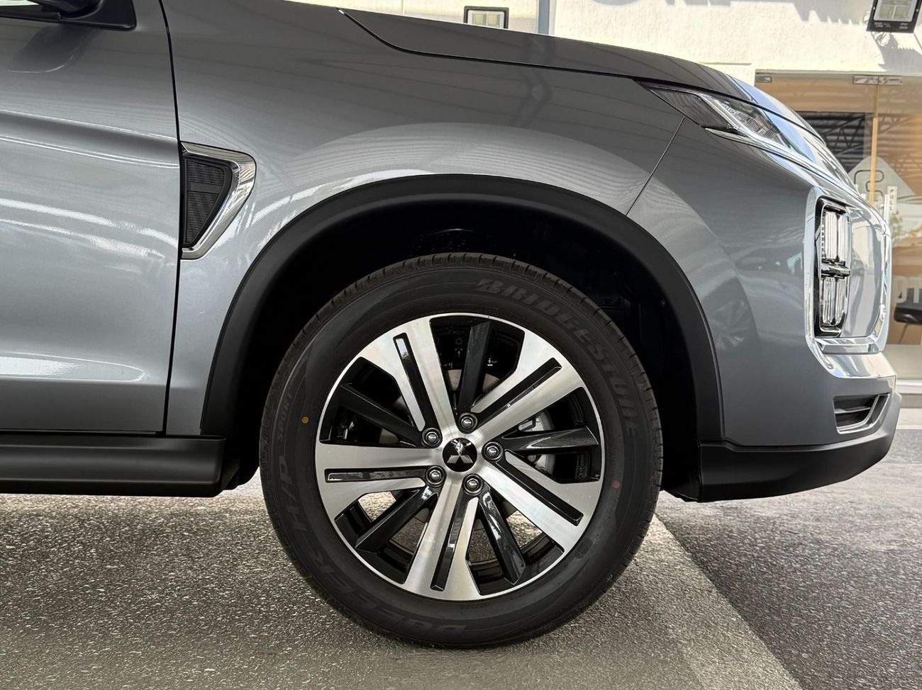 Mitsubishi ASX 2.0 LUXURY 4WD PANORAMA **EXPORT ONLY**التصدير فقط خارج الخليج***