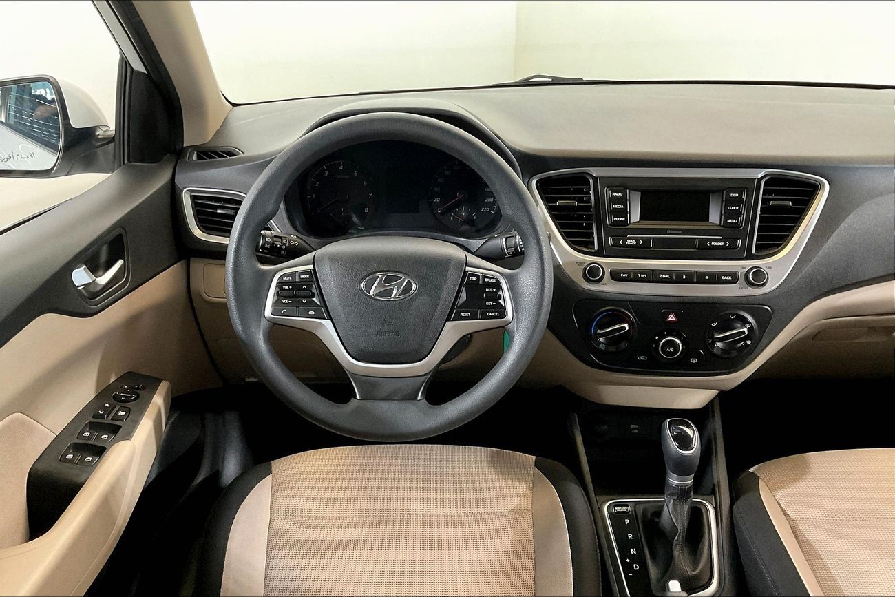 Hyundai Accent Smart Plus