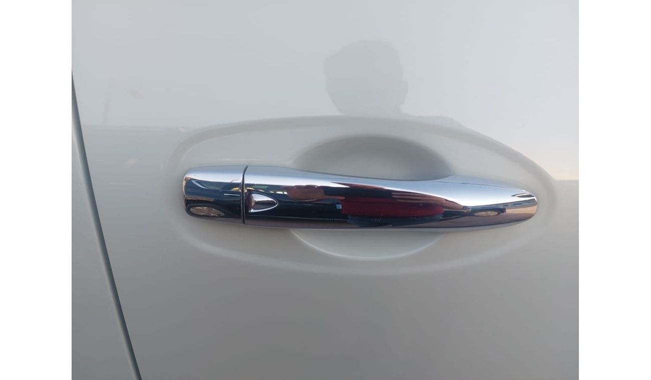 نيسان إكستيرا SE 2.5L RWD