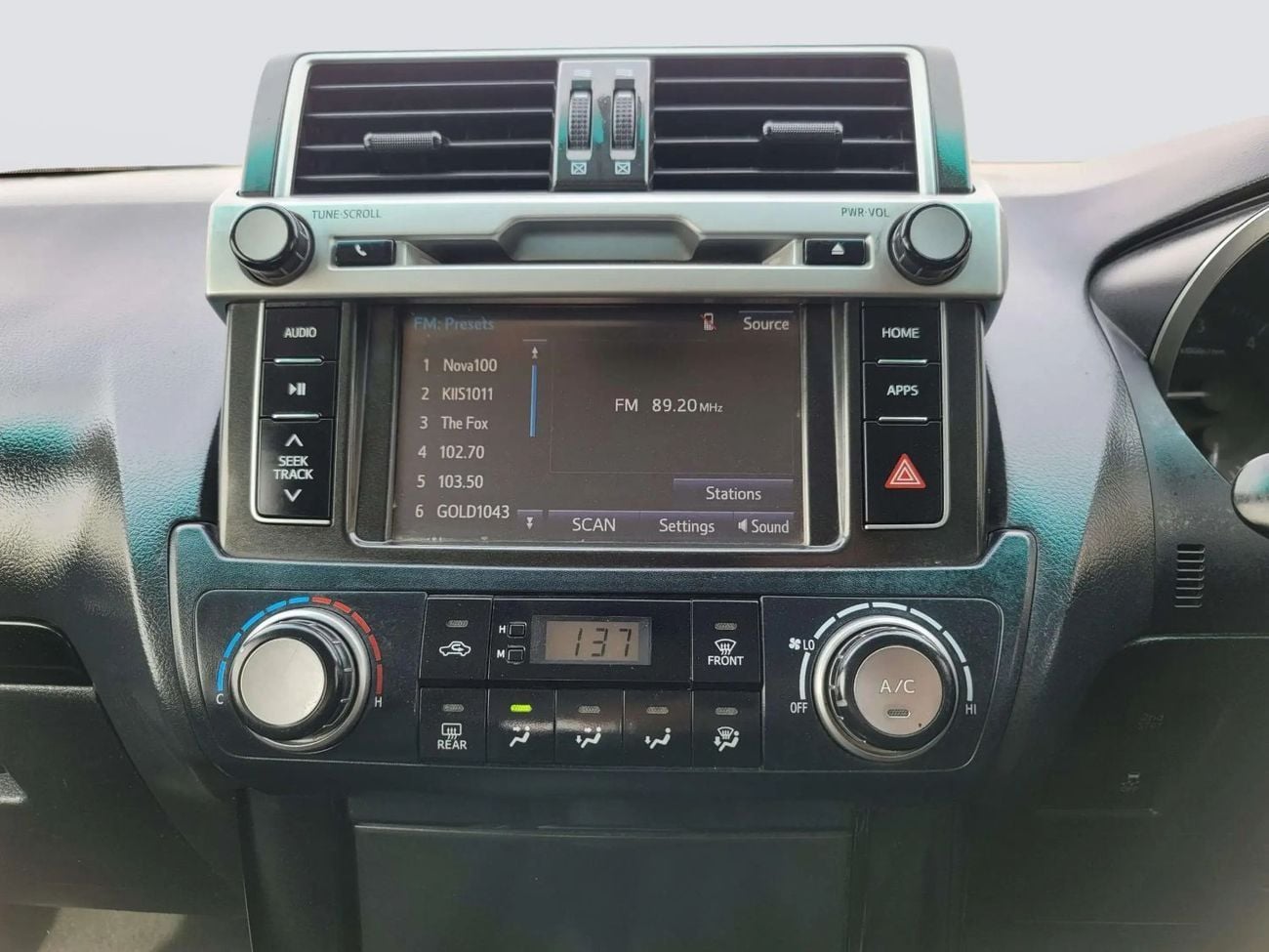 تويوتا برادو TX-L 4x4 Diesel Right Hand Drive (Export Only)