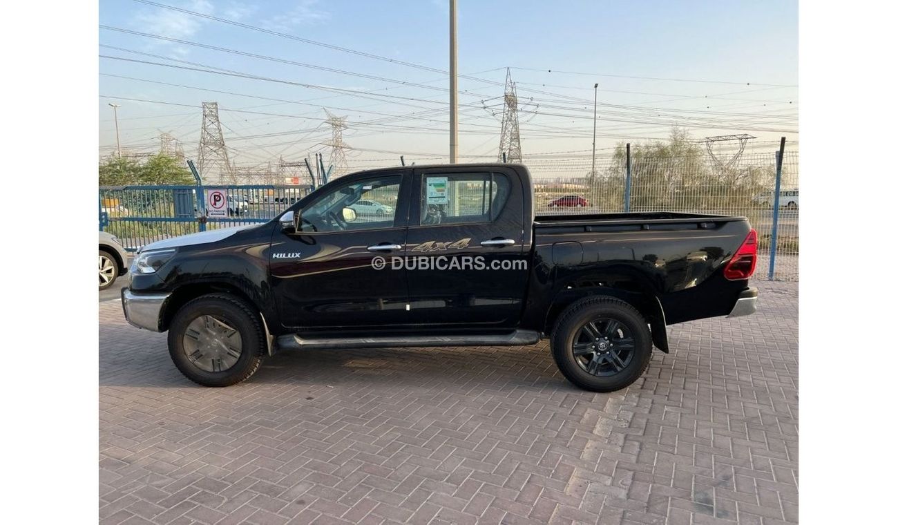 Toyota Hilux S GLX Double Cab 2.8L 4-Cyl Diesel (Full-Option)