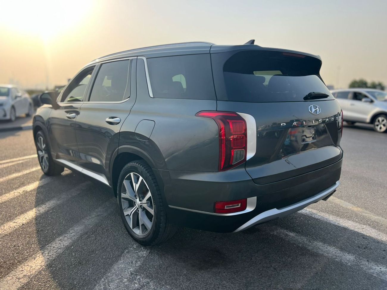 Hyundai Palisade 2022 HYUNDAI PALISADE SEL - 3.8L V6  -  SUNROOF - PUSH START - ELECTRIC & LEATHER SEATS - AUTO TRUNK