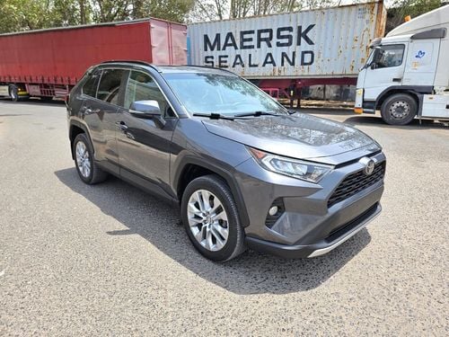 Toyota RAV4 Full options XLE premium