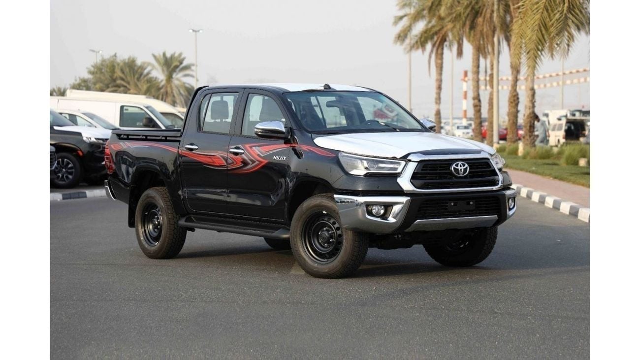 Toyota Hilux 2023 Toyota Hilux 4x4 DC 2.8 SR5 - Black inside black | Export Only