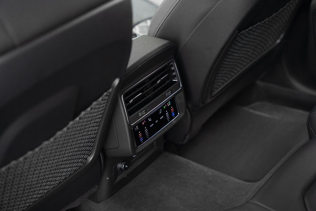 أودي SQ8 4.0 TFSI quattro (507 HP)