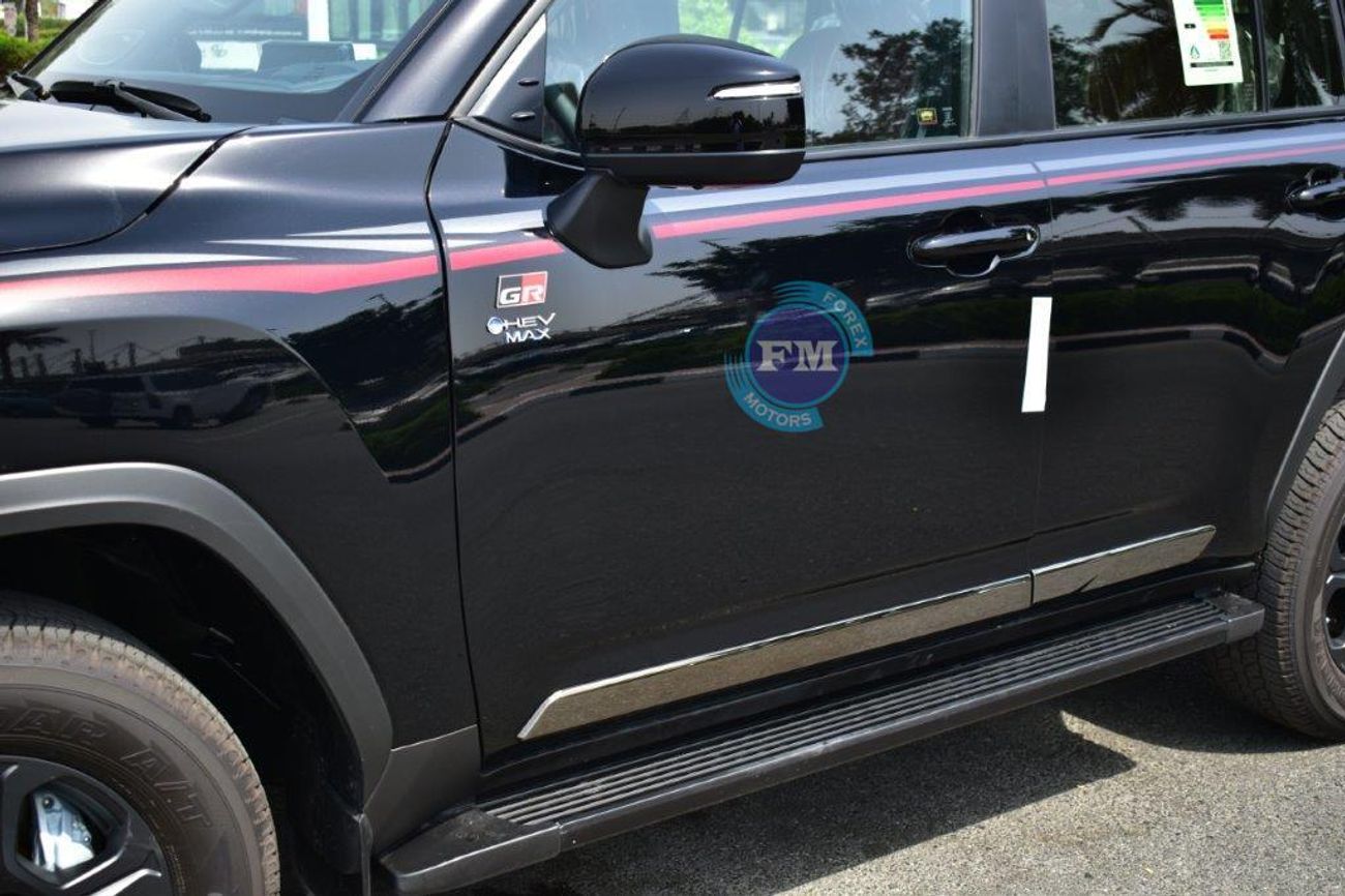 تويوتا لاند كروزر 300 GR-S 3.5 L Hybrid V6 7 Seat Automatic