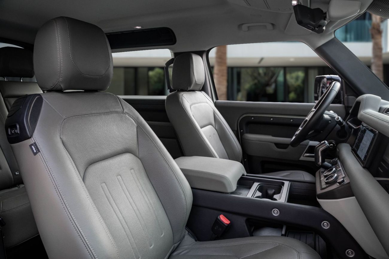 Land Rover Defender 90 SE | 5,287 P.M  | 0% Downpayment | Pristine Condition!