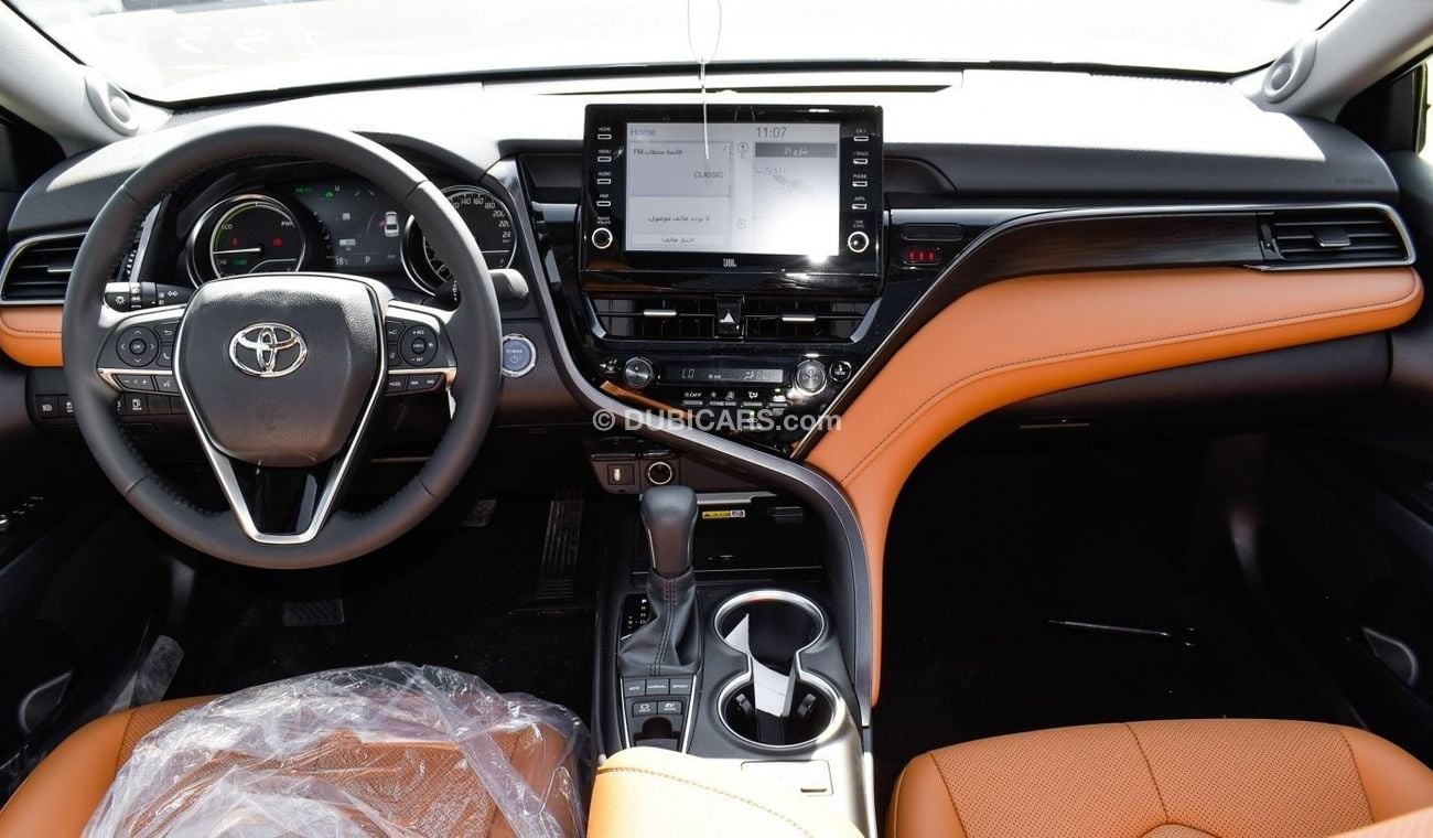 Toyota Camry TOYOTA CAMRY LUMIERE 2.5L HYBRID 2024 WHITE