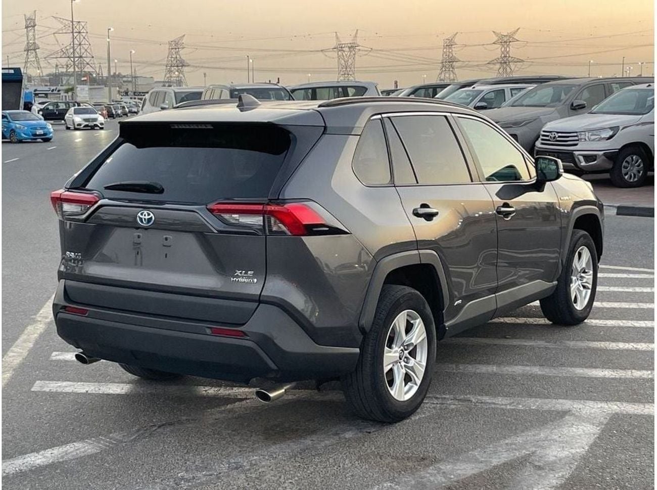 تويوتا راف ٤ XLE 2.5L 2020 TOYOTA RAV4 XLE HYBRID FULL OPTIONS IMPORTED FROM USA