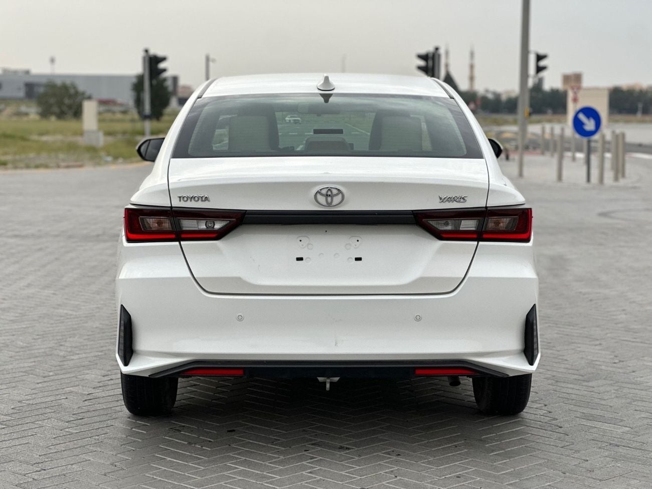 Toyota Yaris 1.5L E