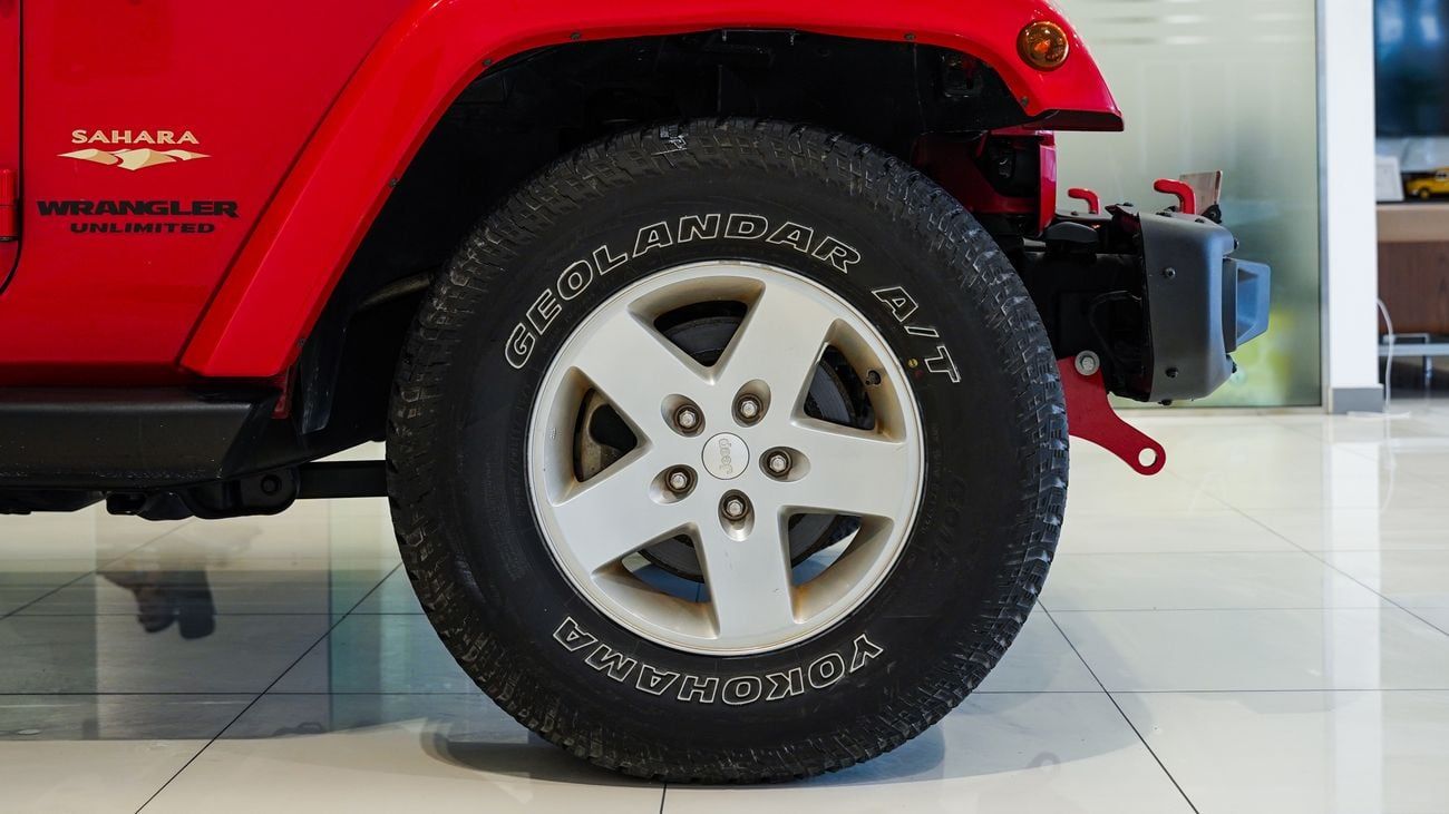 Jeep Wrangler Sahara 3.6L A/T Sahara 3.GCC6L A/T