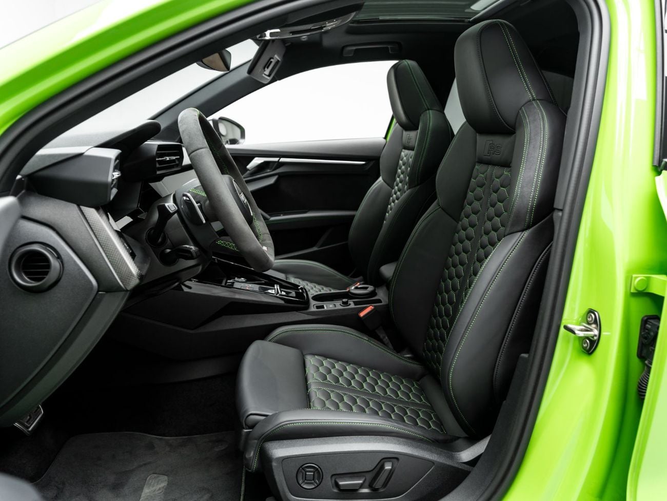 Audi RS3 STD BUY NOW, PAY 2027 | THE BLACKLINE STANDARD | Audi Warranty + Service Contract 2028, GCC, LOW KM'