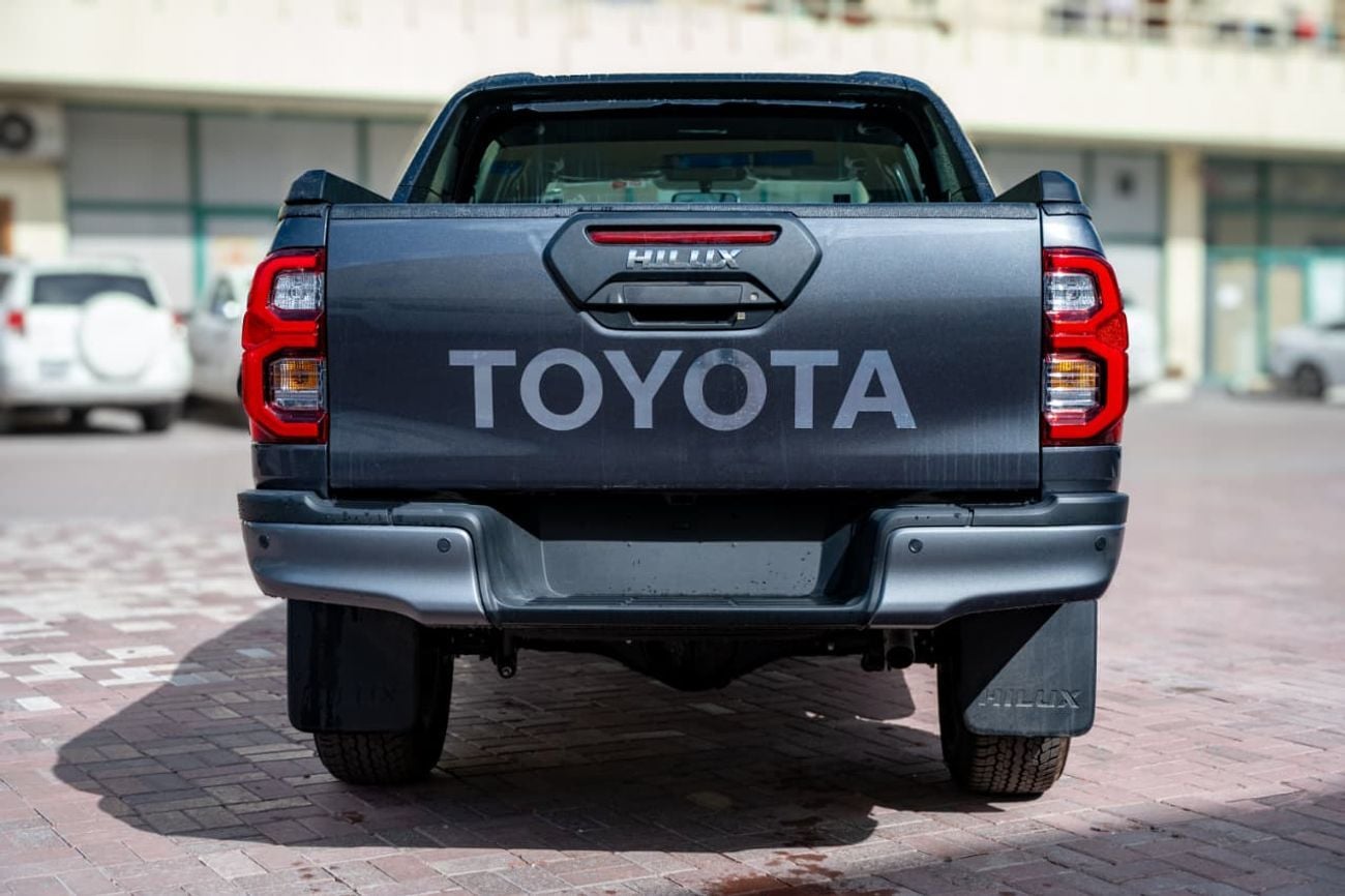 تويوتا هيلوكس 2.8L GD Adventure | Double Cabin Pickup | Automatic | Four Wheel drive | Diesel | 5 Seats | 4 Door