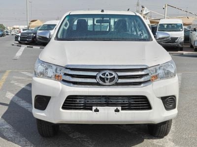 تويوتا هيلوكس 2026 Toyota Hilux white/red 2.4L diesel manual GCC spec mid option