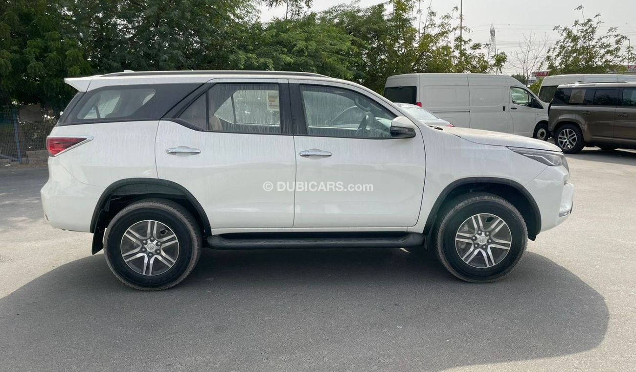 Toyota Fortuner 2022 Toyota Fortuner 2.7L G Petrol Brand New Last Few units only