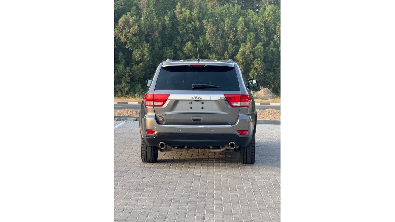 Jeep Grand Cherokee Overland jeep grand cherokee 2013 model