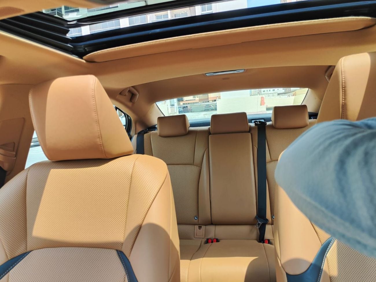 لكزس ES300h HYBRID
