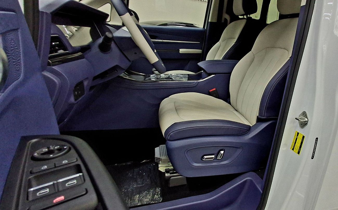 BAW 212 M7 // 9 Seats Automatic Petrol Engine