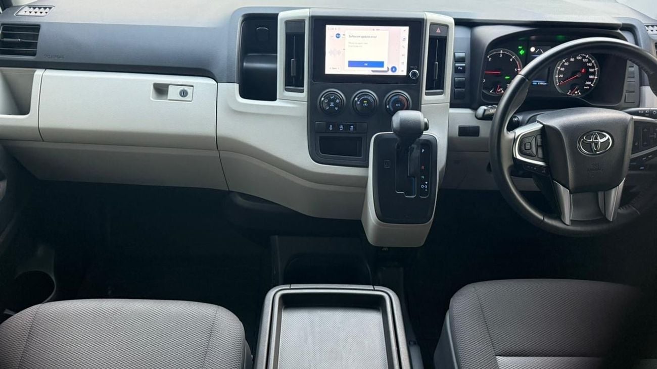 تويوتا هاياس High Roof Super Long Wheelbase 2.8 Diesel Right Hand Drive