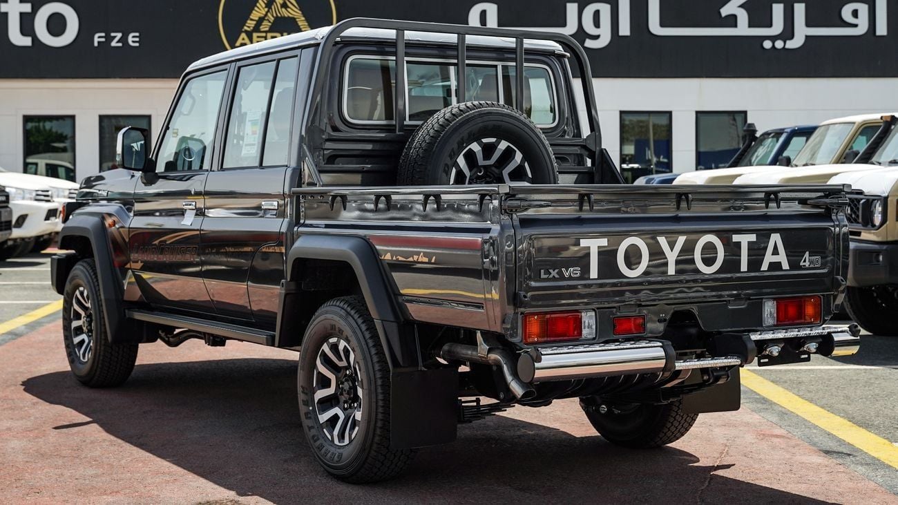 تويوتا لاند كروزر بيك آب LC79 4.0 PETROL AT 2026 FULL
